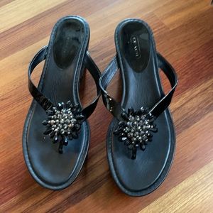Coach platform sandal flip flops size 9 black with jewels
